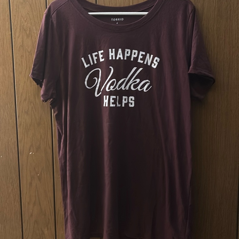 Torrid graphic tee size 4